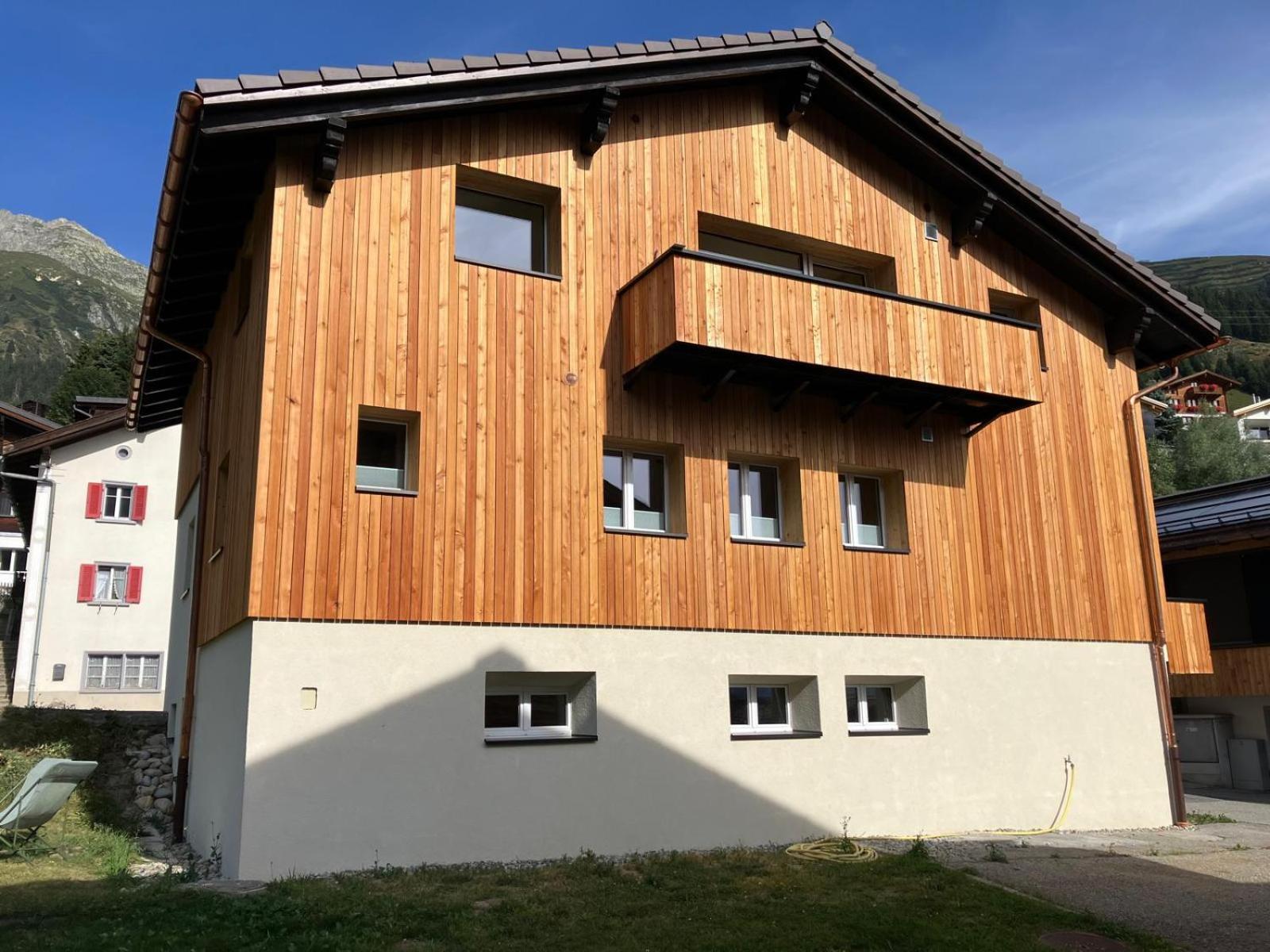 Yeti Lodge Sedrun Exterior photo